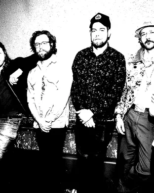 Live concert by American Aquarium